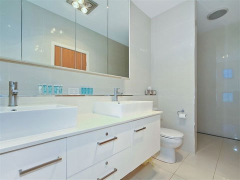 Ocean 180A - South Australia Travel 1