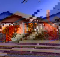 Grace's Spa Cottage - South Australia Travel