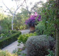 Eltham South Lodge - South Australia Travel