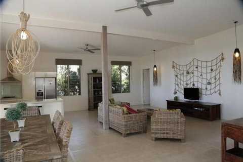 The Boat House - South Australia Travel 5