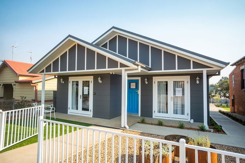 Kirsten Accommodation Parkes - South Australia Travel 1
