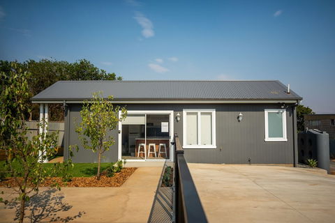 Kirsten Accommodation Parkes - South Australia Travel 0