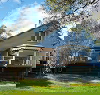 Boatshed Villa Green Door - South Australia Travel