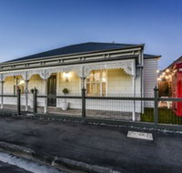 Aloha Luxury Central Apartments - South Australia Travel