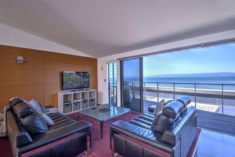 Footprints 1 - South Australia Travel 2