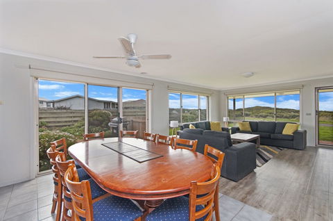 Ocean Break - South Australia Travel 2