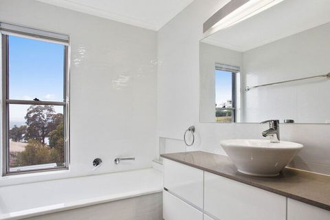 Ooranya - On Top Lake - South Australia Travel 6