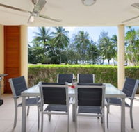 Peponi 2 - Beachfront Apartment