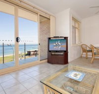 2 Bedroom Apartment Little Hut Unit 3 20 Kurrawa Close - South Australia Travel