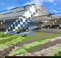 The Waves - South Australia Travel