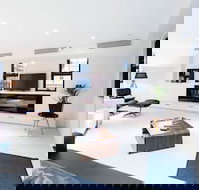 MADDISON 3BDR Port Melbourne Apartment - South Australia Travel