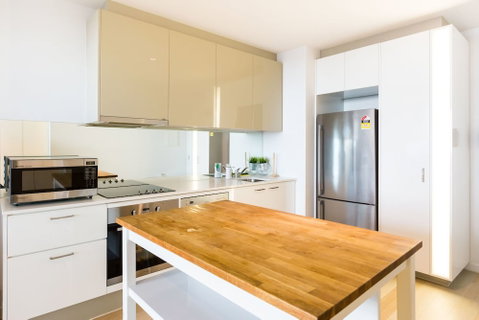 EVA, 1BDR Melbourne Apartment - South Australia Travel 1