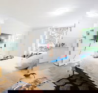 GENIE 1BDR East Melbourne Studio - South Australia Travel