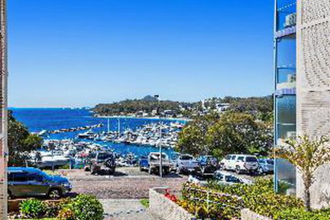 2 BEDROOM APARTMENT LAMAN LODGE UNIT 2 - South Australia Travel 1