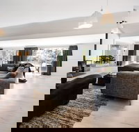 Cornish Hill House - South Australia Travel