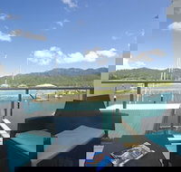 Blue on Blue Studio Room 1242