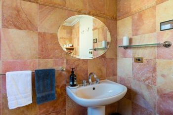 Bronte Beach House - South Australia Travel 3