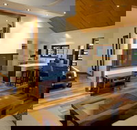 Pure Magnetic Villa 7