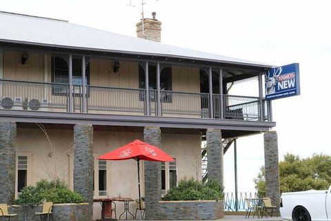 Hampton Halfway Hotel Motel - South Australia Travel 3