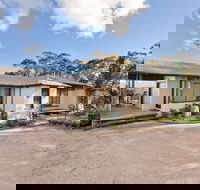 Summer House - South Australia Travel