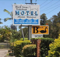 Black Swan Waterfront Motel Not Suitable for Children - South Australia Travel