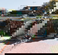 Sun Studio at Quinns Beach - South Australia Travel