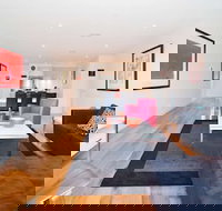 Bay Views Port Melbourne - South Australia Travel