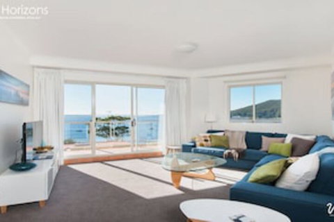 Blue Horizons Unit 808 / 41 45 Shoal Bay Road - South Australia Travel 0