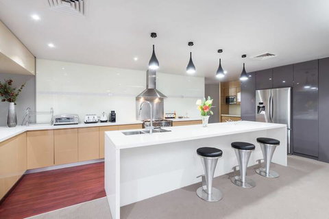 Luxury Bungalow - South Australia Travel 3