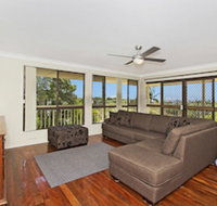 KINGSCLIFF HOLIDAY HOME on the HILL SYDS VIEW - South Australia Travel