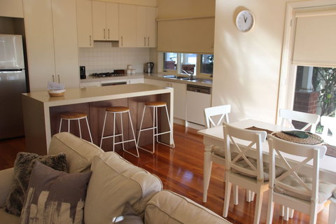 Healesville House - Fig Tree House - South Australia Travel 5