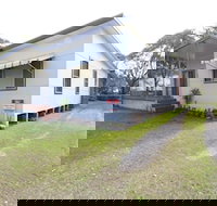 Muller's Cottage at Hat Head - South Australia Travel