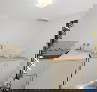 Jetty Escape - South Australia Travel