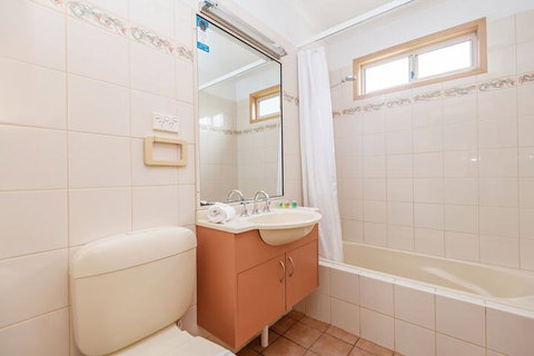 Holiday Haven Bendalong - South Australia Travel 4