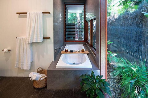 Byron Beach Retreats - The BungalowÂ  - South Australia Travel 4