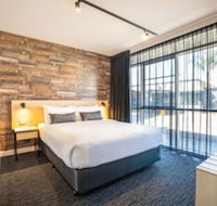 Nightcap at Westside Hotel - South Australia Travel