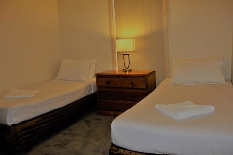 Mt Waverley Townhouses - South Australia Travel 1