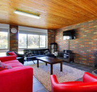 47 Anderson with Pool in Cowes - South Australia Travel