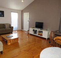 5 Little Penguin Cottage in Cowes - South Australia Travel