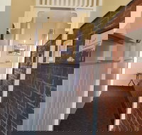 Courthouse Bar  Grill - South Australia Travel