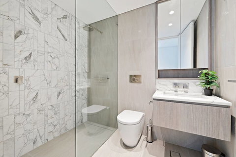 Ultra Modern Brand New CBD View - South Australia Travel 4