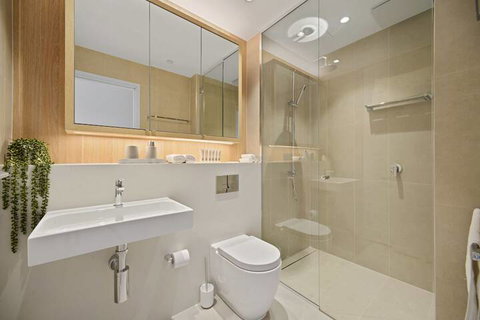 New Contemporary Apartment Near Macquarie Centre - South Australia Travel 4
