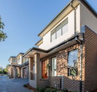 AUJOY 4 Bed Townhouse Burwood 2 - South Australia Travel