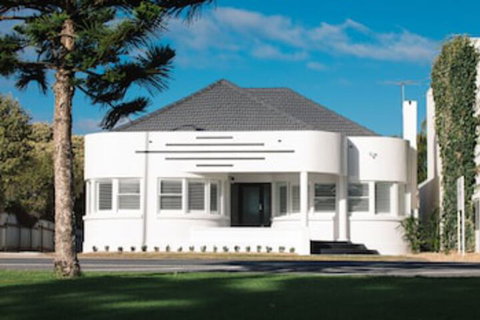 Deco Beach Luxury Apartments - South Australia Travel 0