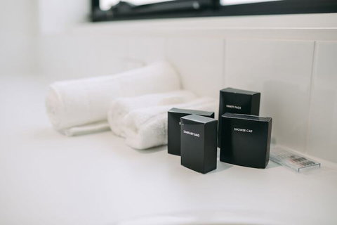 Deco Beach Luxury Apartments - South Australia Travel 2