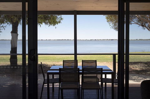 Lake Boga Caravan Park - South Australia Travel 0