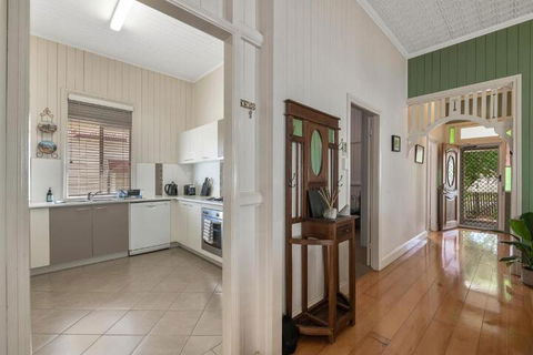 Ambiente Cottage Pet & Family Friendly - South Australia Travel 5