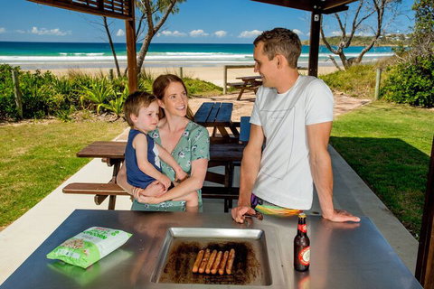 Woolgoolga Lakeside Holiday Park - South Australia Travel 4