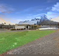 Brokenback Views Country Estate - South Australia Travel