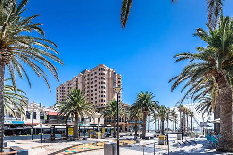 Fantasia Glenelg Studio Apartments - South Australia Travel 2